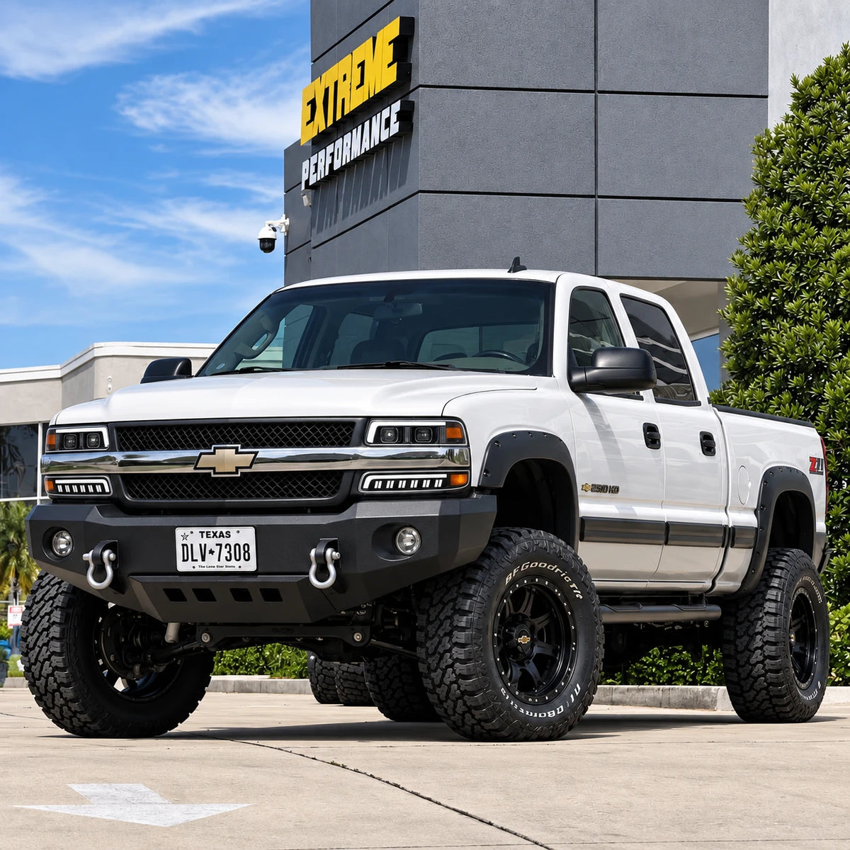 1999-2002 Chevrolet Silverado & 2000-2006 Tahoe / Suburban LED Dual Projector Headlights — parking lot look — H-SIL99