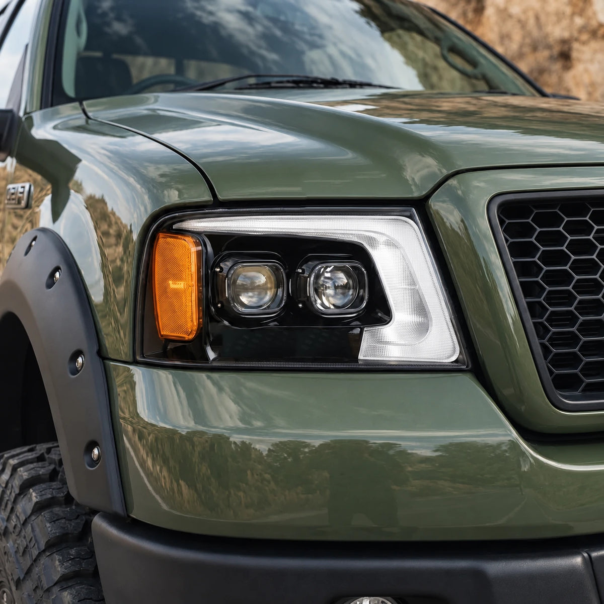 2004-2008 Ford F-150 & 2006-2008 Lincoln Mark LT LED Dual Projector Headlights — clear lens close-up installed view — H-F150-04