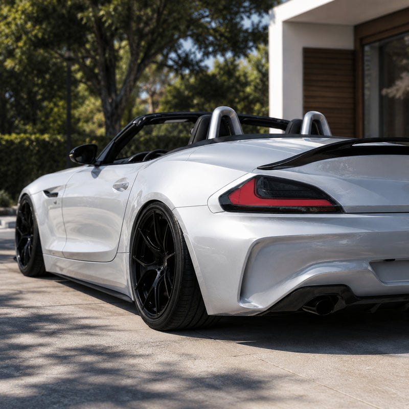 2009-2016 BMW Z4 E89 Sequential LED Tail Lights — clear red smoke red smoke white day unlit exterior - T-Z4-SR