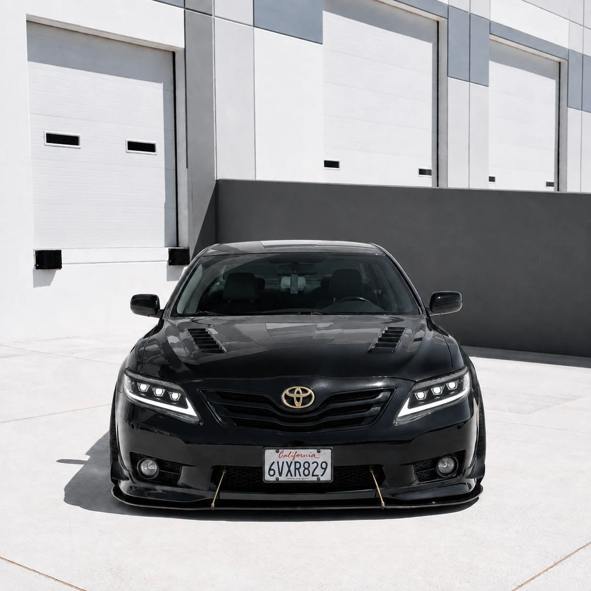 2010-2011 Toyota Camry LED Triple Projector Headlights Assembly — outstanding anywhere — H-CAM10-CW