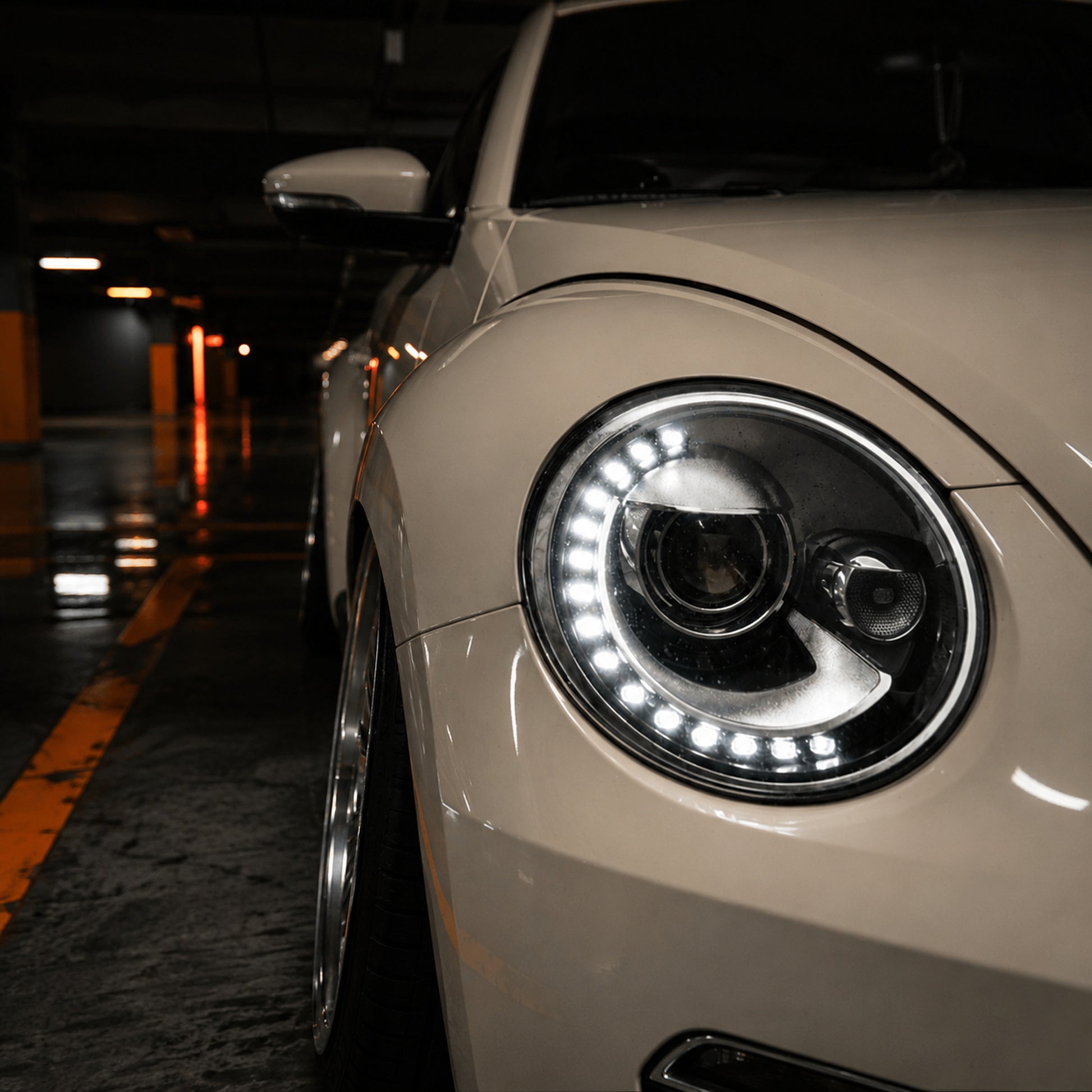 2013-2018 Volkswagen Beetle Projector Headlights (without bulb) — clear sequential scene05 — H-BTL13