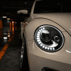 2013-2018 Volkswagen Beetle Projector Headlights (without bulb) — clear sequential scene05 — H-BTL13