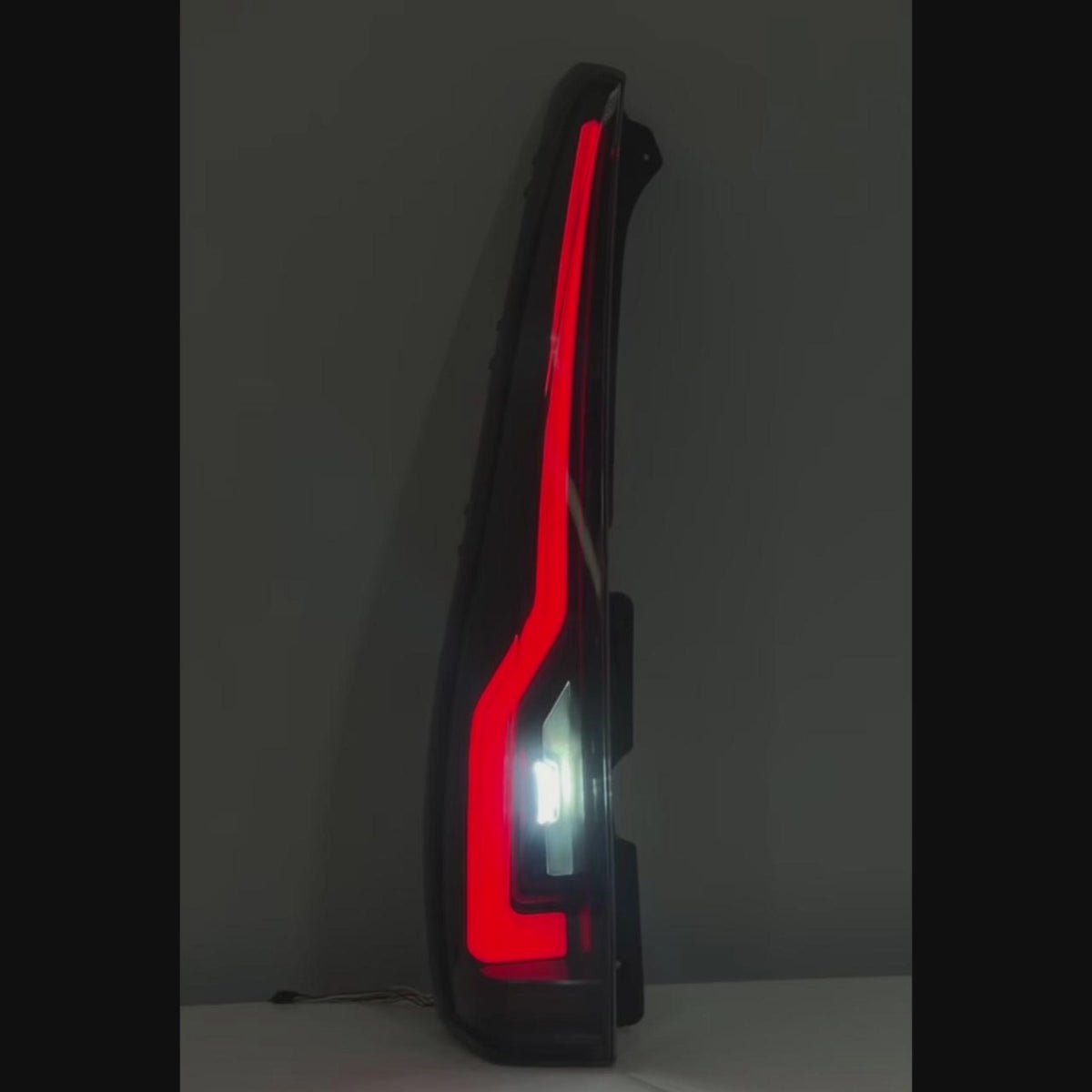 2007-2014 GMC Yukon & Cadillac Escalade LED Tail Lights Assembly — video — T-YUK07-SR